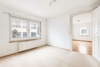 Top-Kapitalanlage mit Potenzial: 3 Wohneinheiten plus Gewerbeanbau - OG - Schlafzimmer