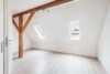 Top-Kapitalanlage mit Potenzial: 3 Wohneinheiten plus Gewerbeanbau - DG - Schlafzimmer