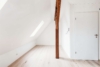 Top-Kapitalanlage mit Potenzial: 3 Wohneinheiten plus Gewerbeanbau - DG - Schlafzimmer