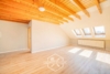 3 Zimmer. 2 Ebenen. Ein Zuhause. - Wohnzimmer