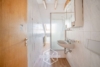 3 Zimmer. 2 Ebenen. Ein Zuhause. - Badezimmer