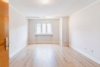 Stadtvilla mit Charakter - Kapitalanlage mit drei Wohneinheiten - EG - Wohnzimmer
