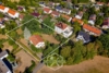 Raum ohne Kompromisse – Großzügiges Familienhaus mit eigenem Gartenparadies - Luftaufnahme