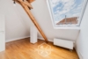Geräumige 4-Zimmer-DG-Maisonette in bester Lage des Stuttgarter Südens - Schlafzimmer 1