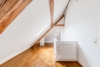 Geräumige 4-Zimmer-DG-Maisonette in bester Lage des Stuttgarter Südens - Flur DG2