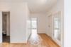 Modernes Wohnhighlight mit atemberaubender Terrasse - Flur