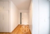Modernes Wohnhighlight mit atemberaubender Terrasse - Flur