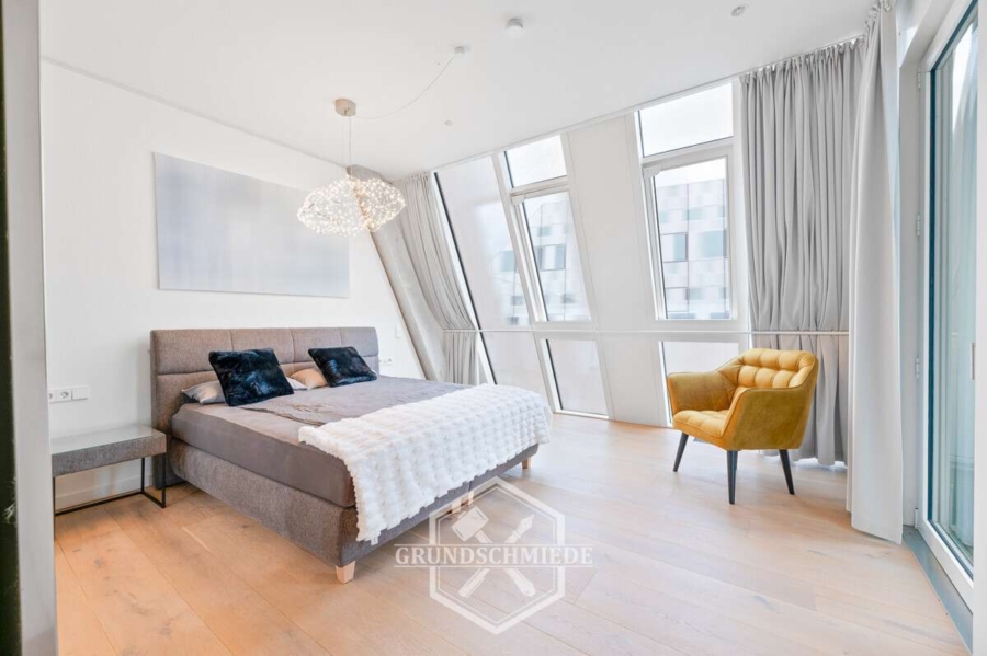 Urban living at it´s best: Exklusive vollmöblierte 2-Zimmer-Wohnung, 70173 Stuttgart, Etagenwohnung