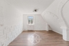2-Zimmer-DG-Maisonette-Wohnung in historischem Kulturdenkmal - Wohnzimmer