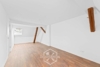 Kernsanierte Maisonette Wohnung mit 3 Zimmern - Wohnzimmer