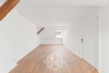 Kernsanierte Maisonette Wohnung mit 3 Zimmern - Wohnzimmer
