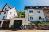 Familientraum mit Naturkulisse und Pool - Außenansicht + Garage