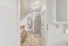 Attraktive 2-Zimmer-DG-Maisonette in absolut ruhiger Lage - Flur (DG 2)
