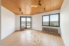 Ein Logenplatz über den Dächern – Penthouse mit Dachterrasse - Einrichtungsbeispiel KI generiert