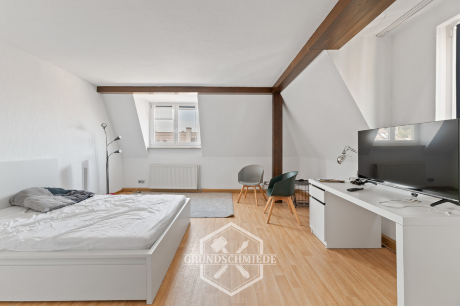 Vollständig möblierte 3 Zimmer Wohnung – Perfekt für WG, 70180 Stuttgart, Etagenwohnung
