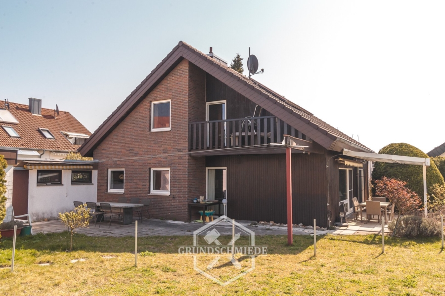 Freistehendes Einfamilienhaus mit Hobbywerkstatt, 71083 Herrenberg, Einfamilienhaus