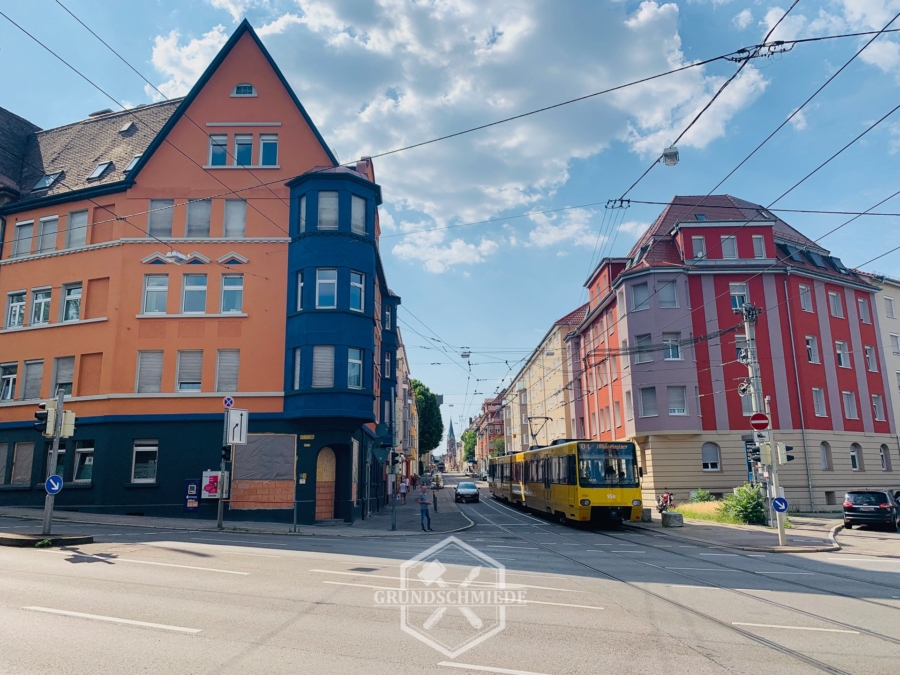 Renovierte 3-Zimmer Wohnung mit Balkon, 70188 Stuttgart, Etagenwohnung